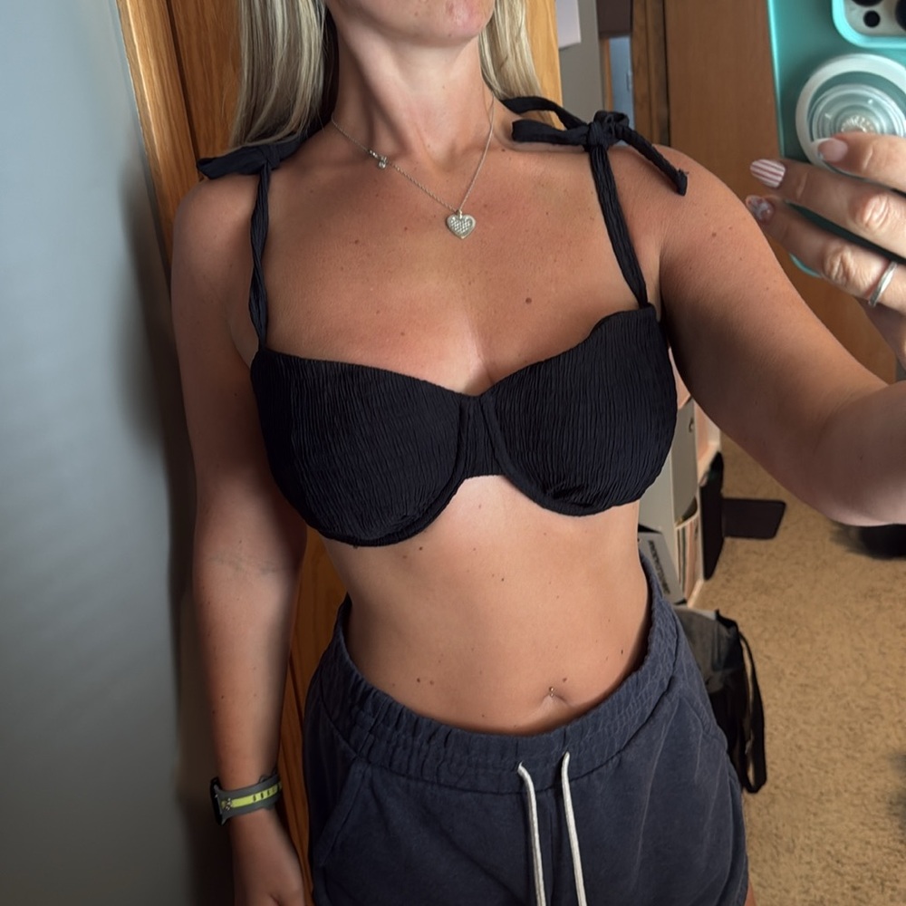 Abercrombie & Fitch Curve Love Bikini Top